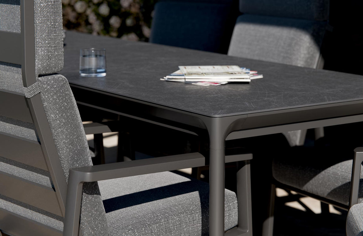 Details mit TIsch Royal Garden Focosa verstellbarer Gartensessel aus Aluminium mit Gasdruckfeder