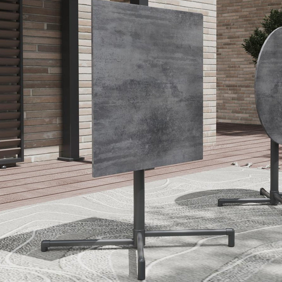 Zugeklappt MWH Flip 70 klappbarer Gartentisch quadratisch