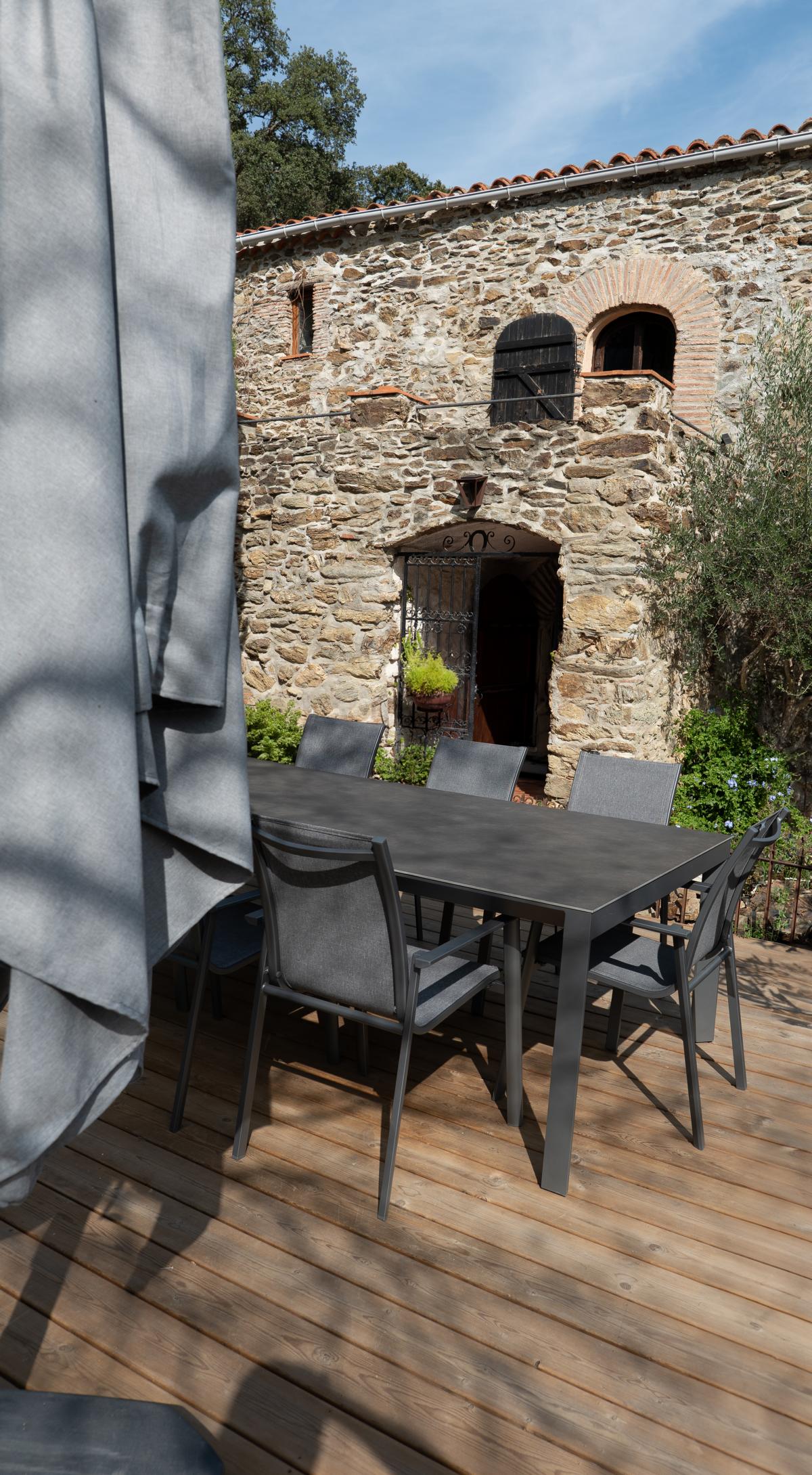 Details creador Catala Stapelstuhl