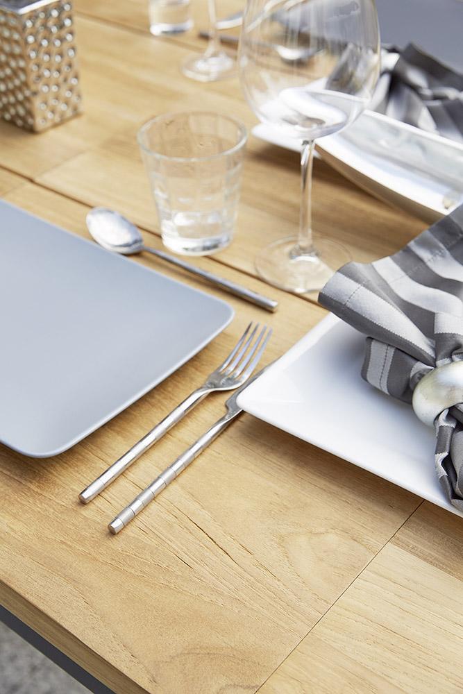 Detailbild Teak Tischplatte Diamond Garden Porto Ausziehtisch Gartentisch Teakholz