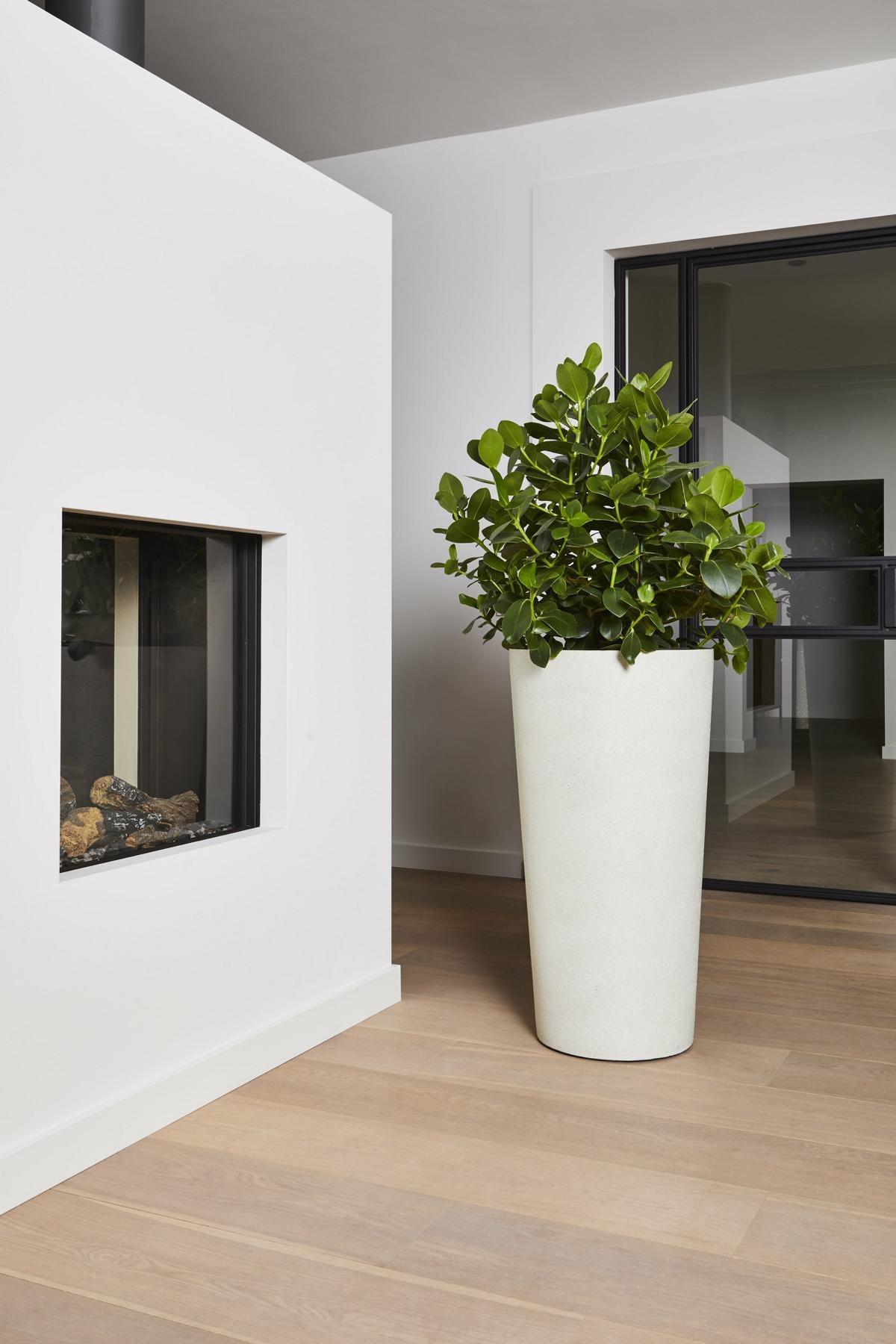 Ambientebild Luca Lifestyle Grigio Vase Antik Weiß 36x68 cm