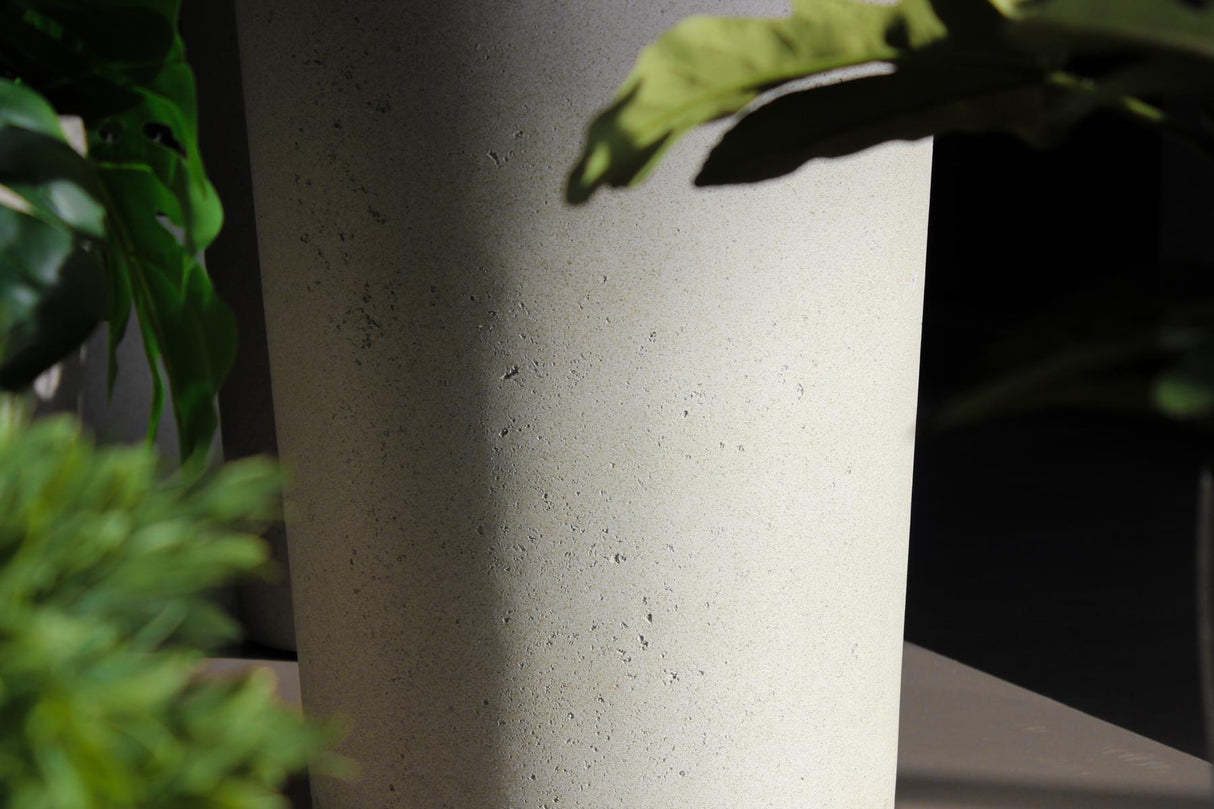 Materialdetail Luca Lifestyle Grigio Vase Antik Weiß 36x68 cm