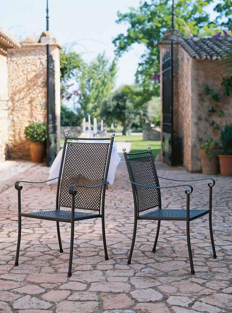 Hochlehner und normaler Royal Garden Excelsior stapelbarer Gartenstuhl aus Streckmetall