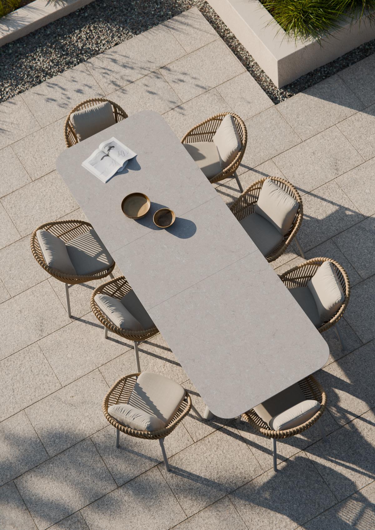 Ambientebild Royal Garden Nomad Ausziehtisch 207/272 x 90 cm Fairstone Sand