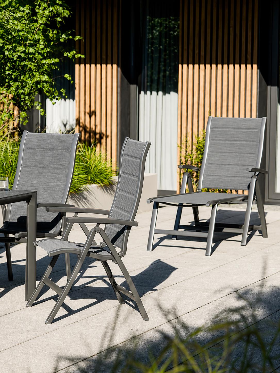 Royal Garden Richmond Multipositionssessel und Sonnenliege Ambientebild
