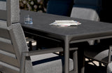 Ambientebild von Focossa Sessel und Nomad Tisch