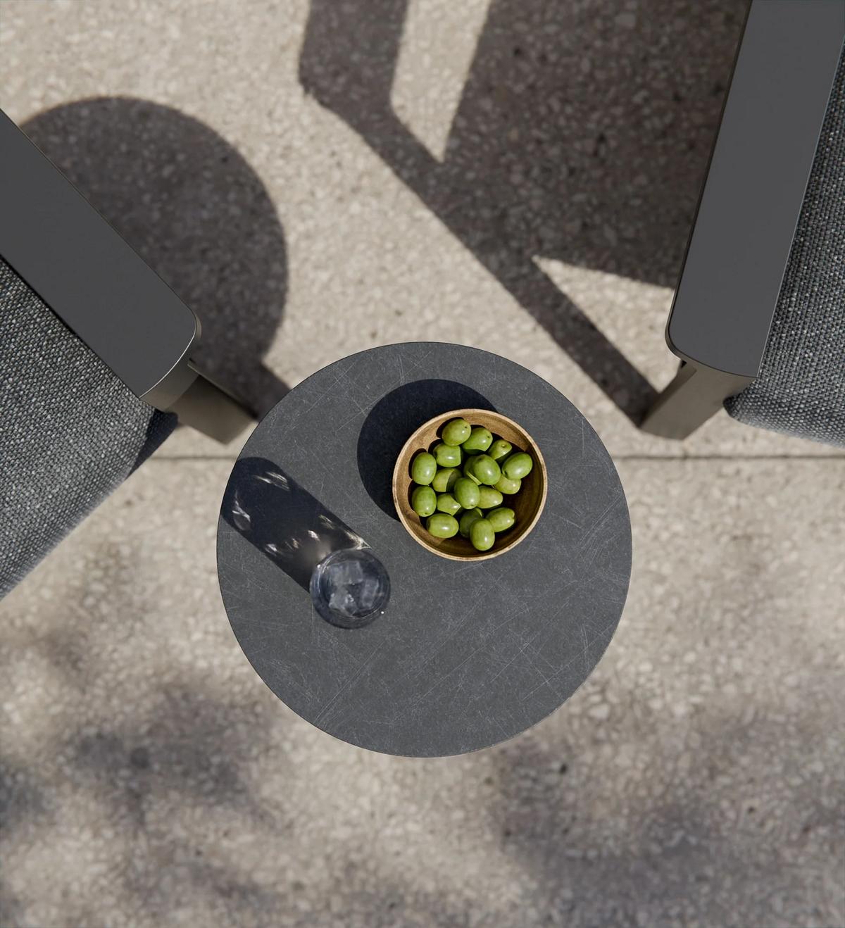 Tischplattendetails Royal Garden Desert Loungetisch Ø 40 cm Fairstone Anthrazit