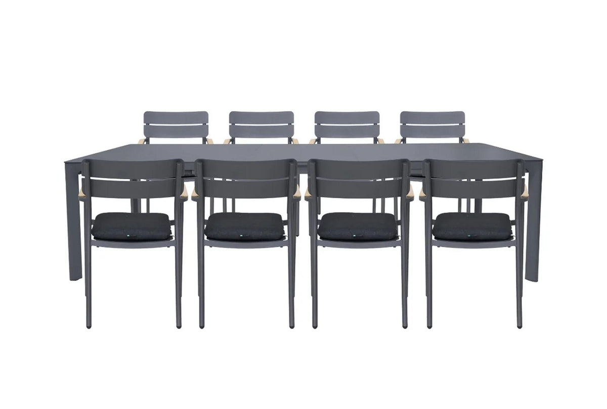 Royal Garden Nomad ausziehbarer Gartentisch-Set mit 8 stapelbaren Stühlen Anthrazit